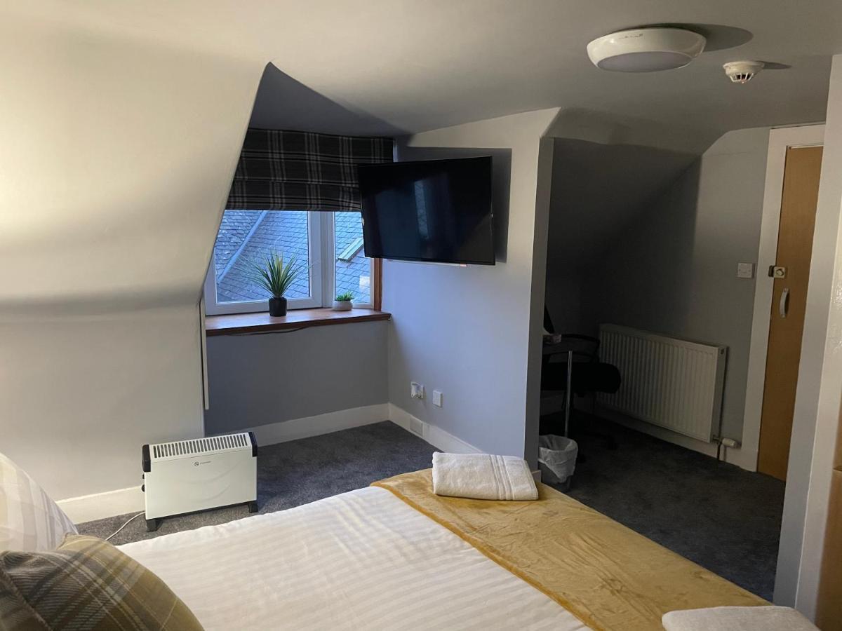 Commercial Hotel Insch Экстерьер фото